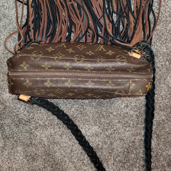 Vintage Boho Bags Louis Vuitton crossbody - Picture 7 of 9